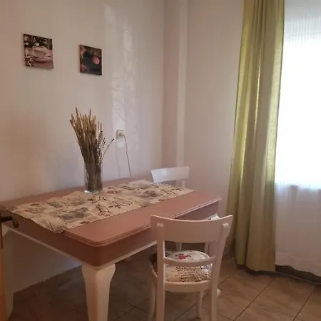 Perla Apartment *